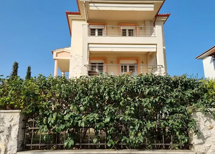 Alivia Garden Villa *