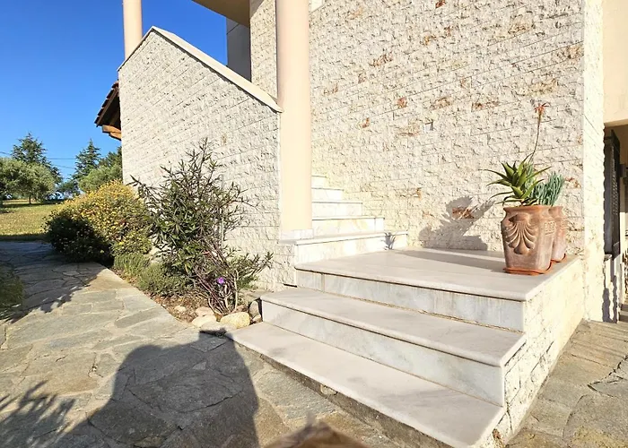 فيلة Alivia Garden